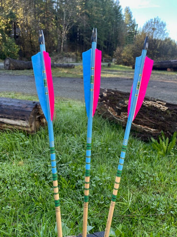 (ARROWS IN STOCK) FANCY ARROWS 11/32 55-60# (ONE DOZEN) (SK32)